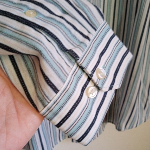 Van Heusen fitted long sleeve button down shirt mens Large 16-16.5 GUC - Picture 4 of 6